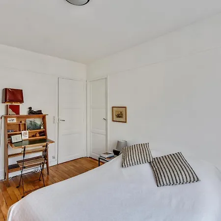 Design Apartment With Terrace By Weekome Paris Exterior foto
